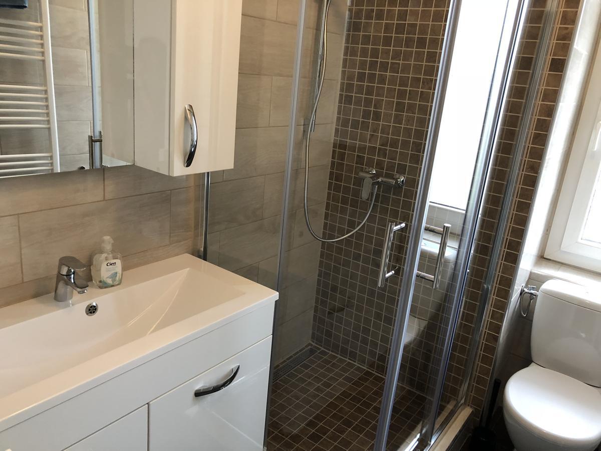 Appartement Douces Heures Avec Parking Couvert Prive เลอ ลอคเคลอ ภายนอก รูปภาพ